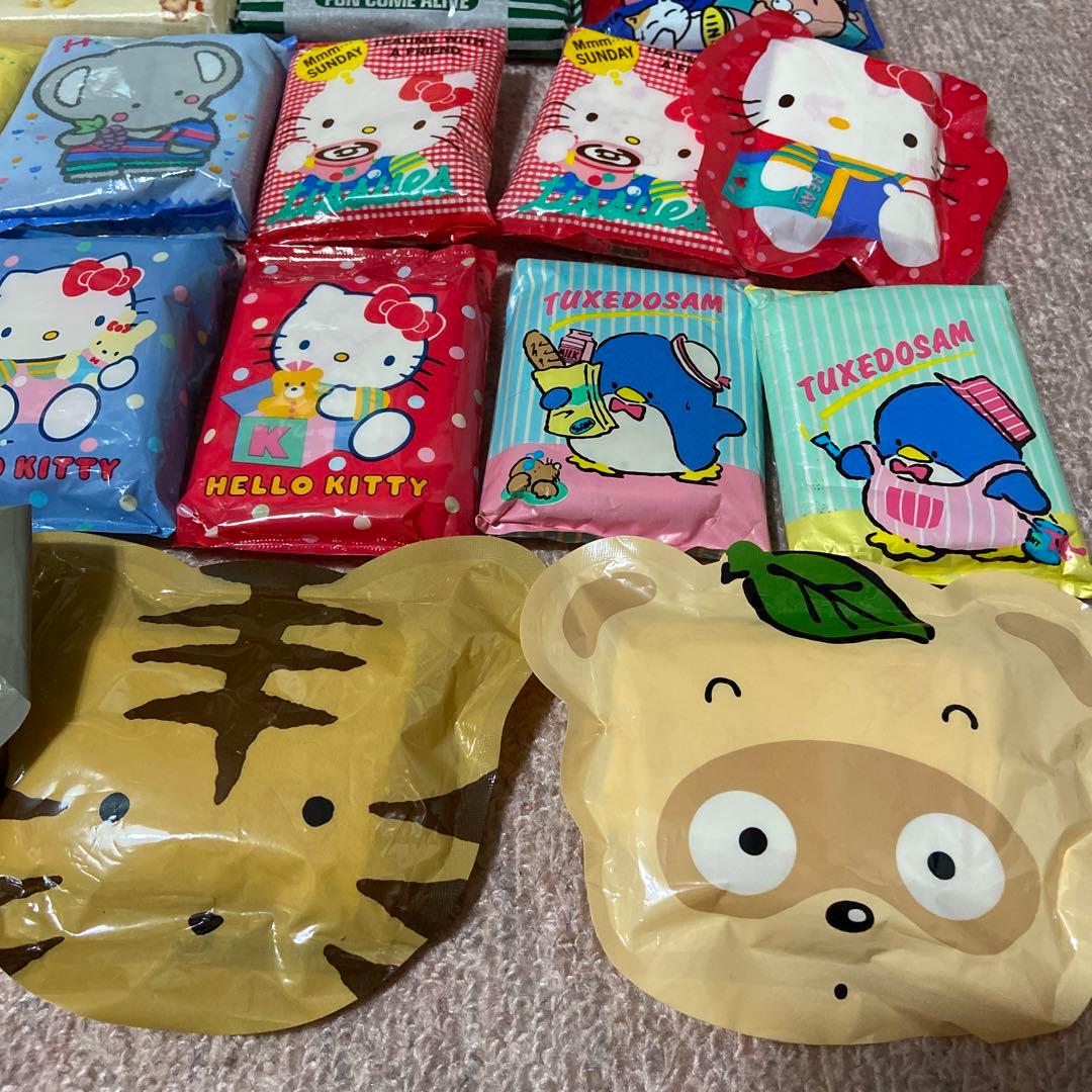 サンリオ♡レトロ　ポケットティッシュ　２4点セット