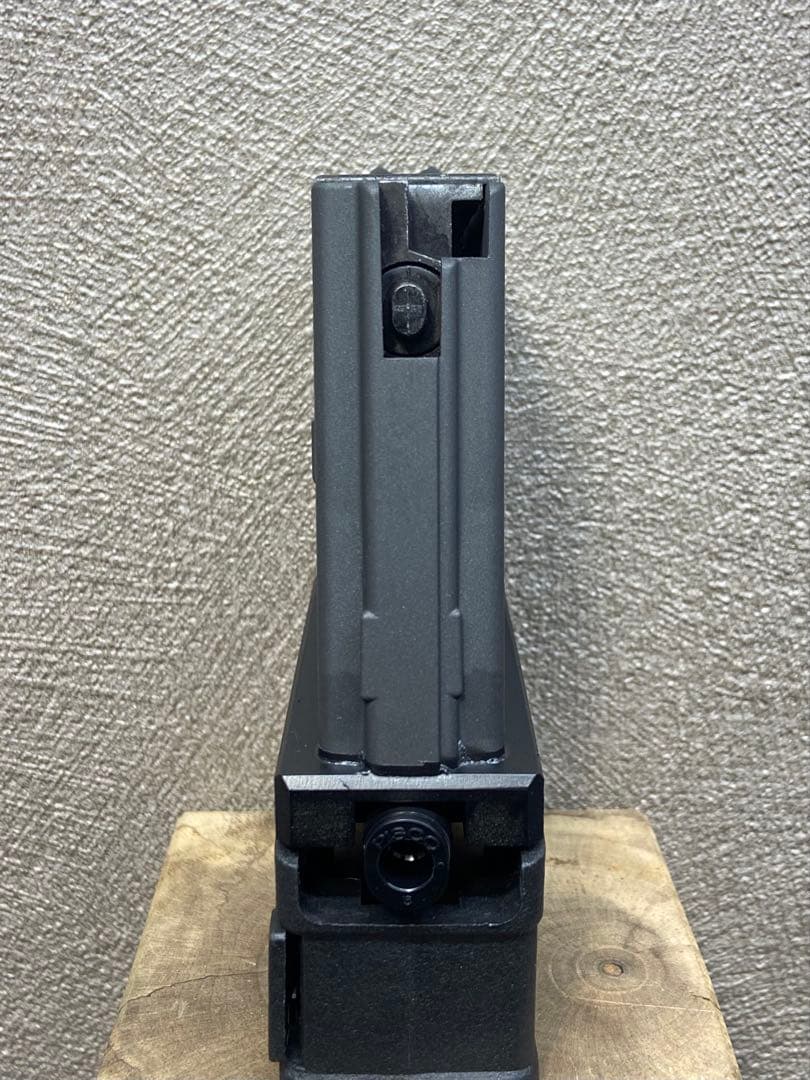 R7-07 東京マルイ GBB M4 マガジンアダプター 外部ソース仕様