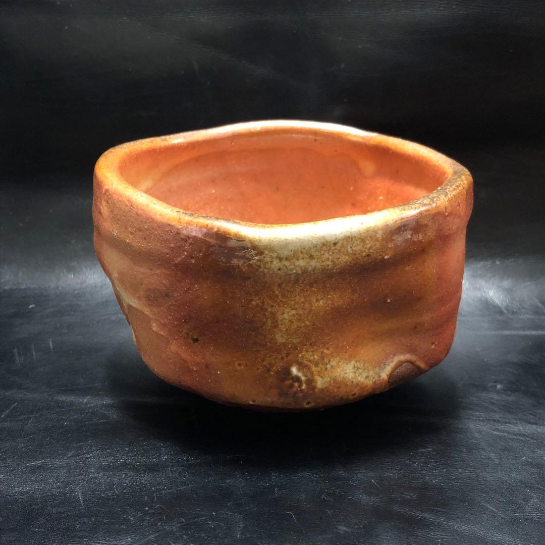 究極の美◼️蔵から複雑に隆起したかなり雰囲気の良い抹茶茶碗が出て来ました。古美術