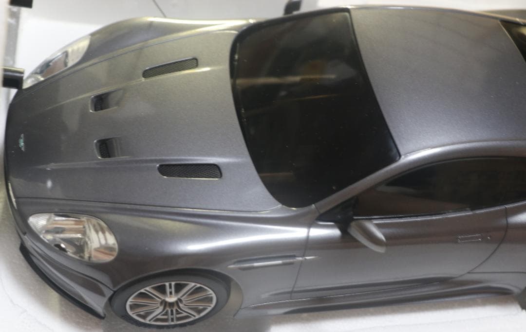 貴重ニッコー　００７／カジノ・ロワイヤル　アストンマーチンＤＢＳ　ラジコンカー