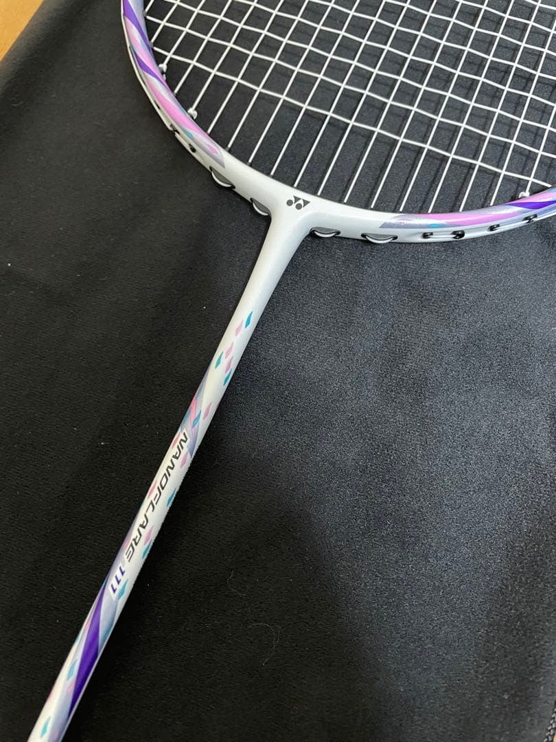 新品　ヨネックス　ナノフレア111