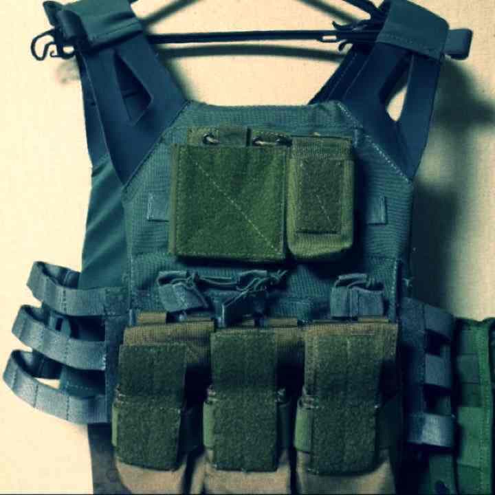 【再出品！値下げしました】タクティカルベスト！