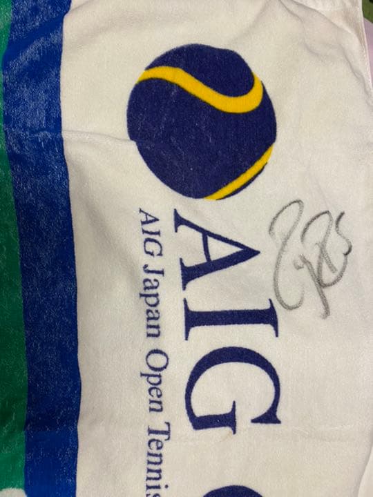 フェデラー直筆サインタオル