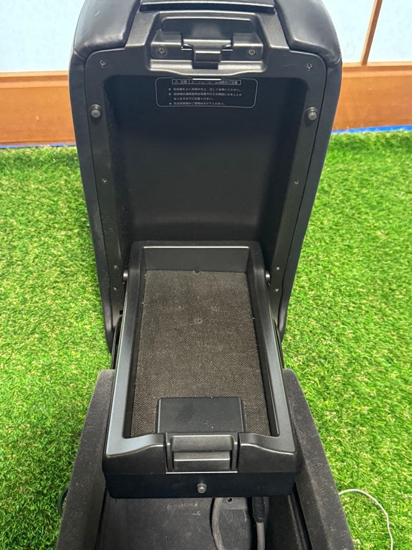 トヨタ　セルシオ　UCF30 31 純正センターコンソール　ブラック　中古品
