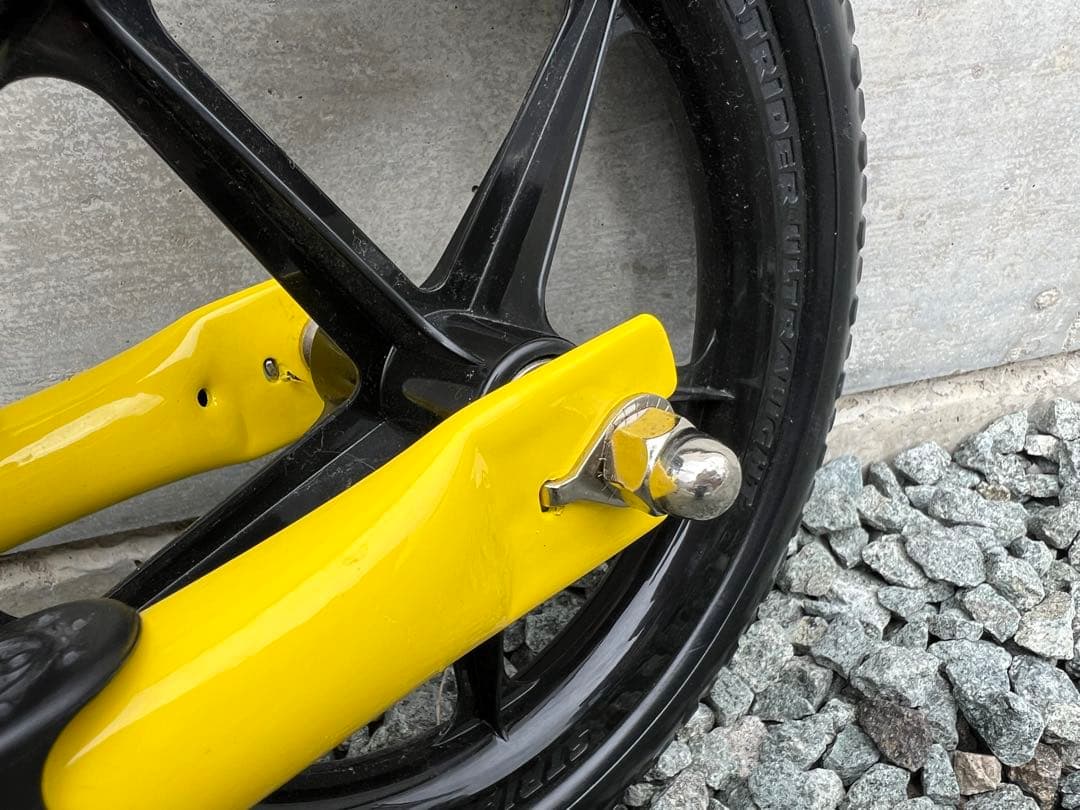 【美品】ストライダー　STRIDER スポーツ　12インチ イエロー　正規品