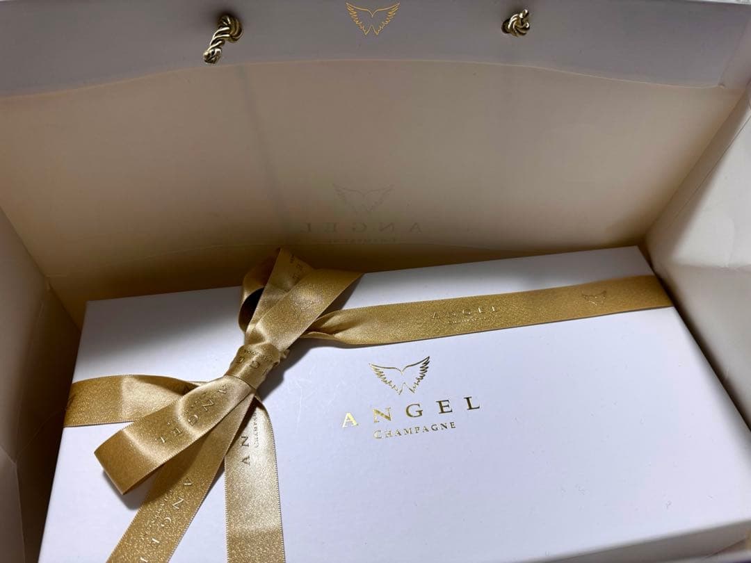 エンジェルシャンパン　ホワイトデー　ファー