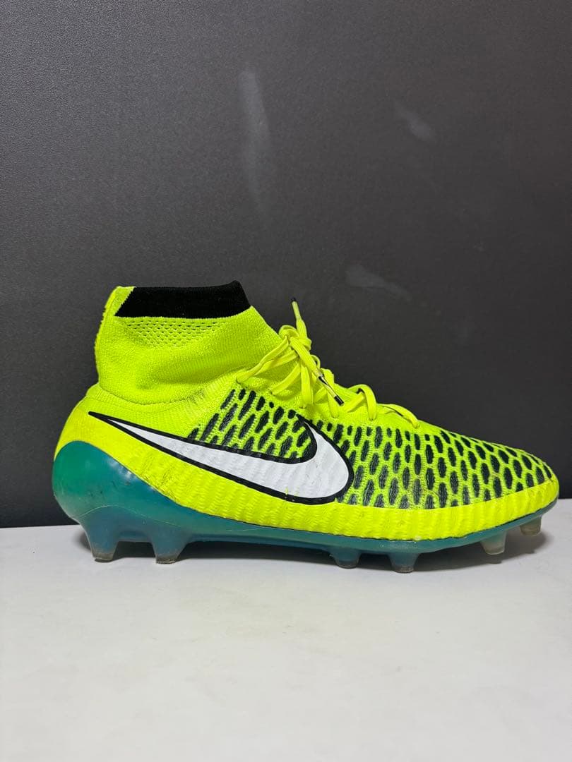 27.5cm NIKE スパイク 初代マジスタオブラ FG ボルトイエロー