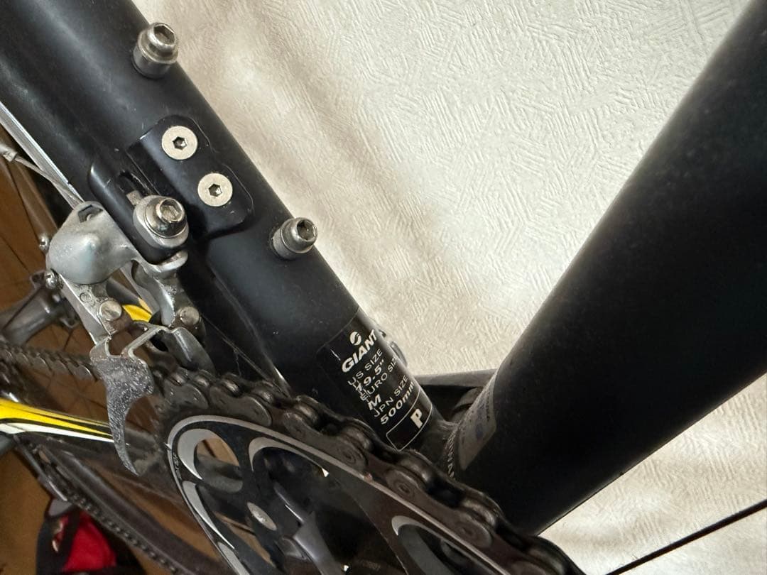 GIANT ロードバイク アルテグラ　ULTEGRA ブラック/イエロー