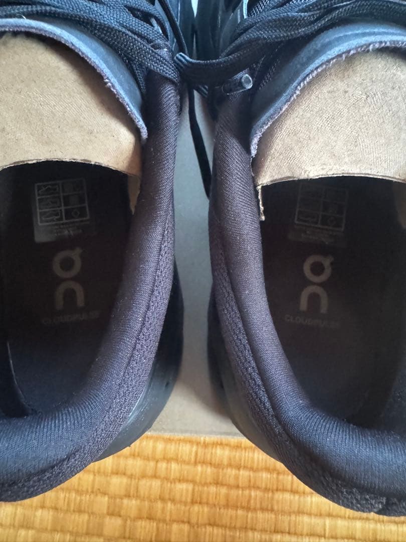 On（オン）Cloudpulse サイズ8（26㎝）