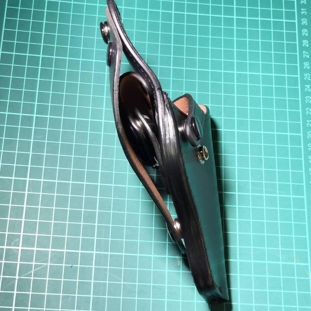 多機能型ホルスター