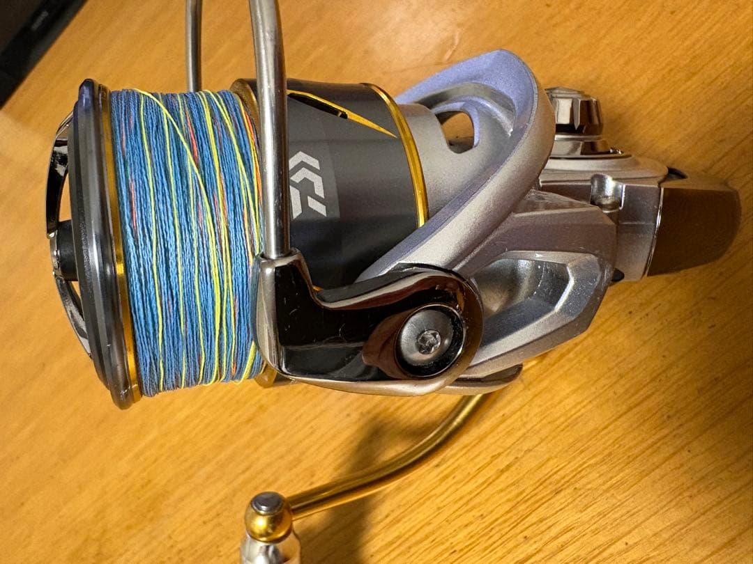 DAIWA 21フリームスLT4000-CXH スピニングリール