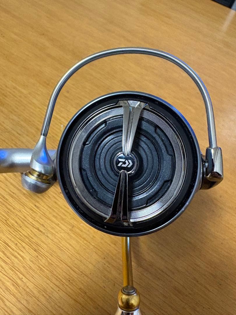 DAIWA 21フリームスLT4000-CXH スピニングリール