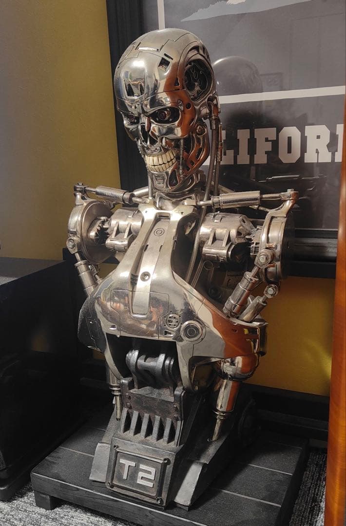 スタチュー 特注製作品 　ターミネーター　特大　フィギュア　アメコミ　ゴジラ