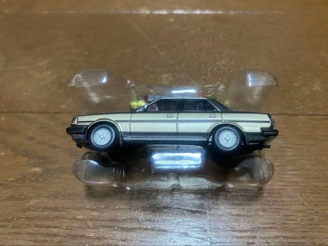 トミカリミテッドヴィンテージネオ　トヨタ クレスタ'84　2カラーセット