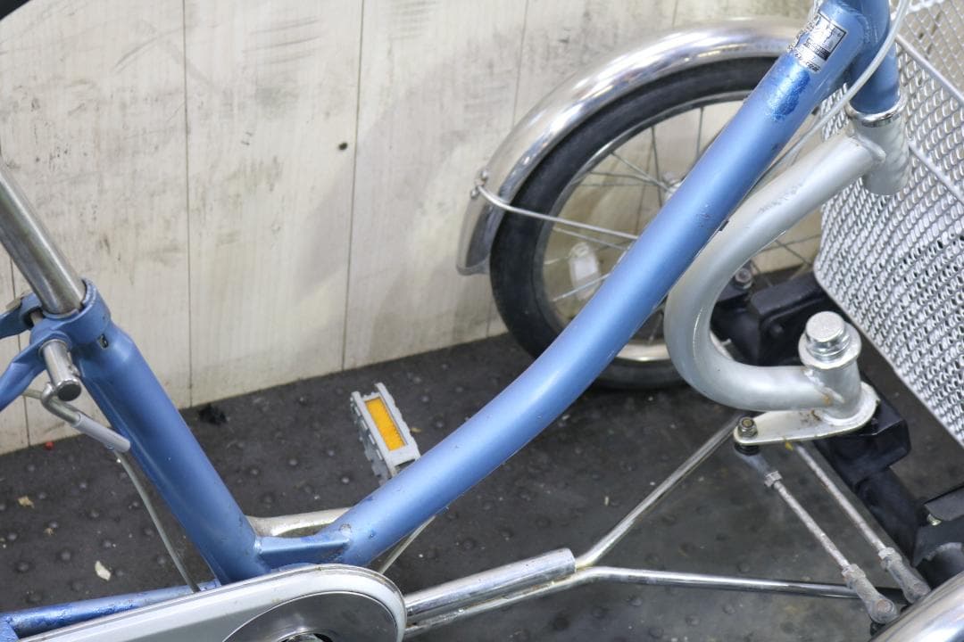 青い三輪シティサイクル 前カゴ付き