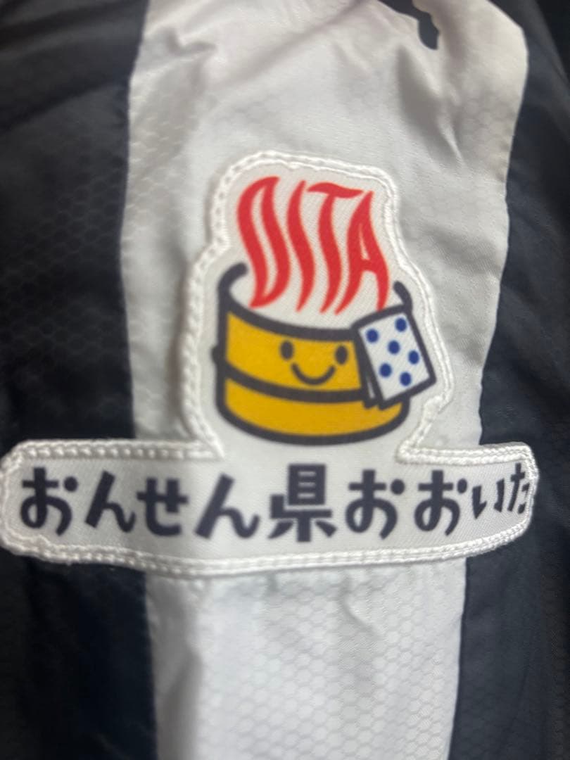 選手支給品　大分トリニータウインドブレーカーセットアップ