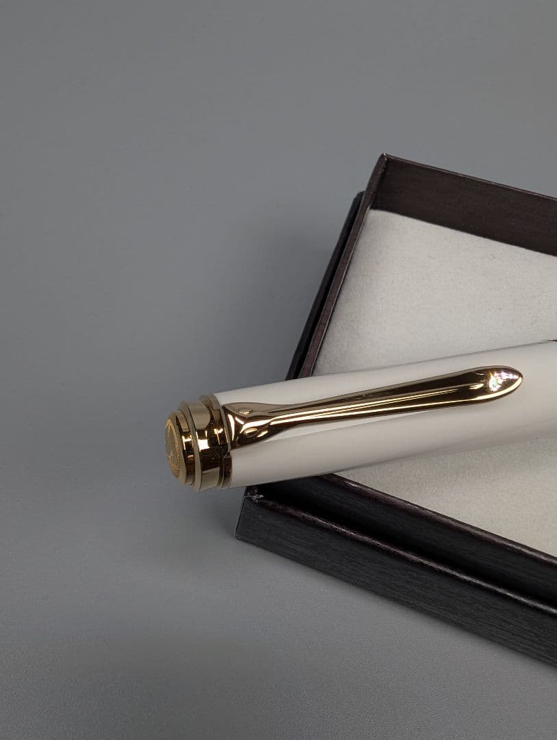 完全未使用品 ペリカン スーベレーン M600 ターコイズホワイト ニブEF