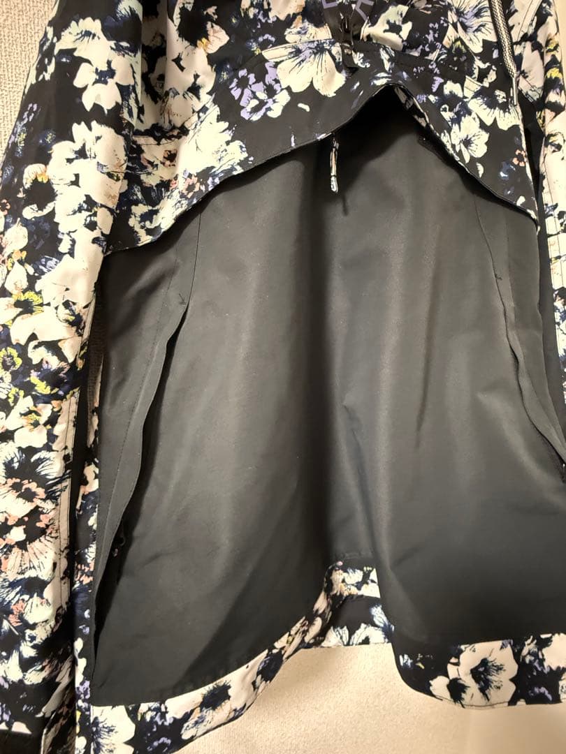 【最安値】ロキシー スノーボード ジャケット SHELTER JK ROXY