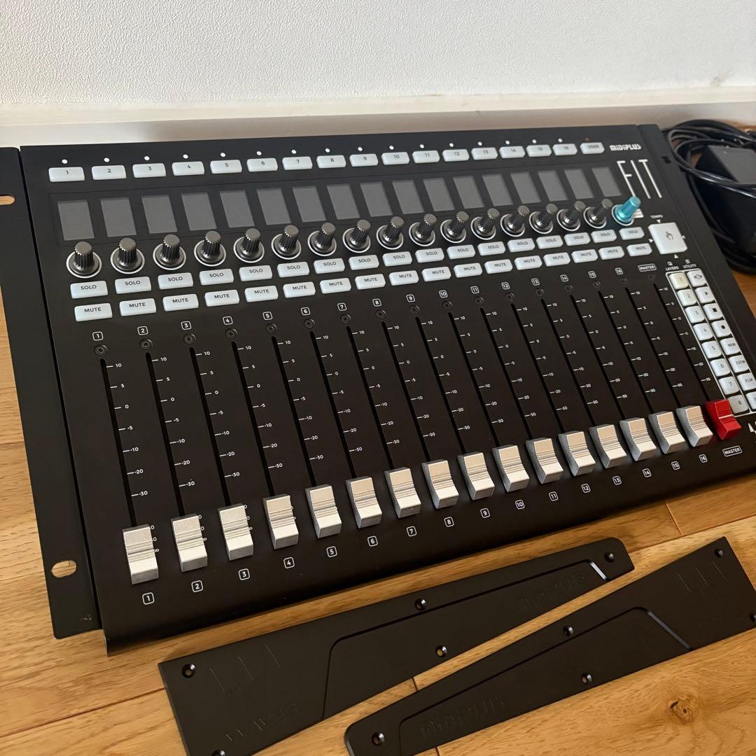 DTM・DAW WAVES FIT Controller for LV1