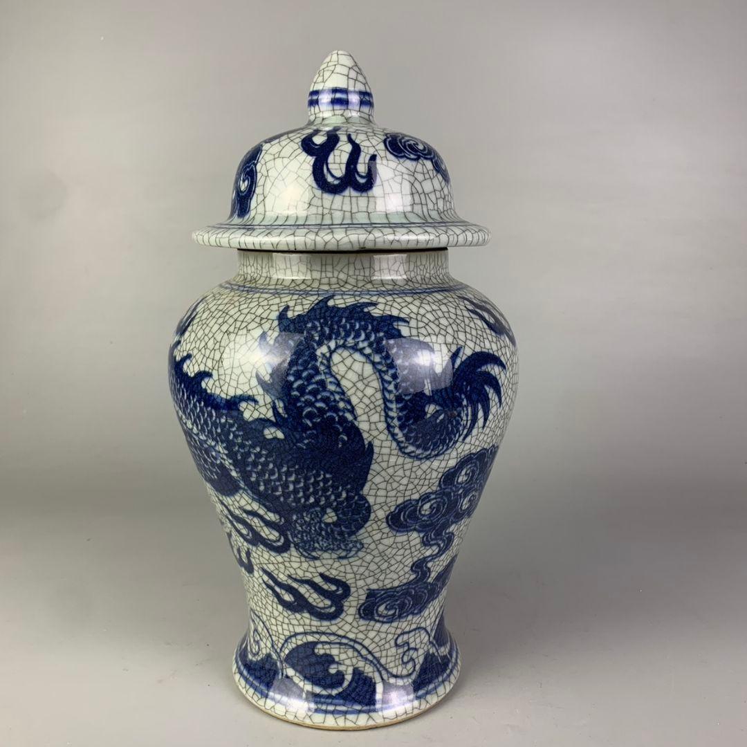 青花龍紋喜珠図将軍缶 風水 置物 景徳鎮 陶磁器 装飾品現代工芸品 美術品 置物