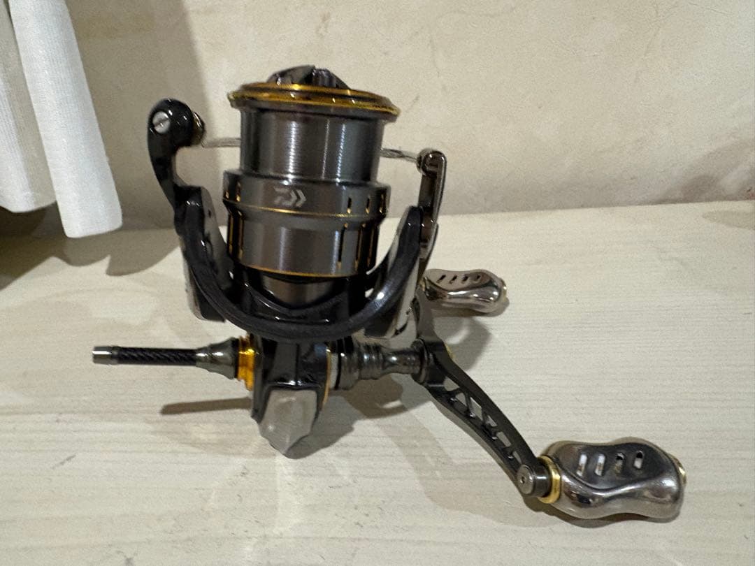 ダイワ　 21ルビアス　エアリティ FC LT2500S カスタム　美品