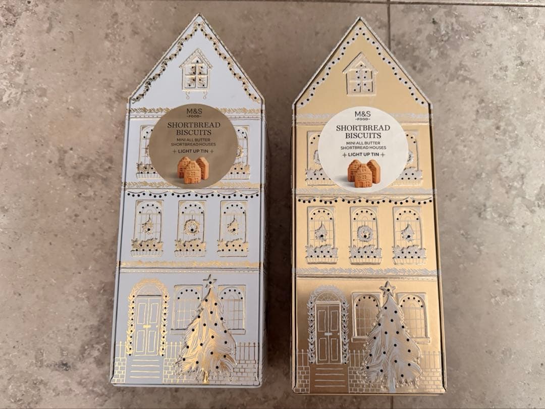 maruhime　クリスマス限定M&S ショートブレッドビスケット入ハウス