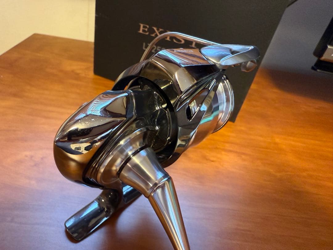 美品 良好 22イグジスト LT2500S-XH ダイワ EXIST