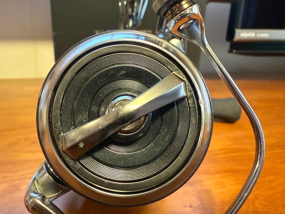 美品 良好 22イグジスト LT2500S-XH ダイワ EXIST