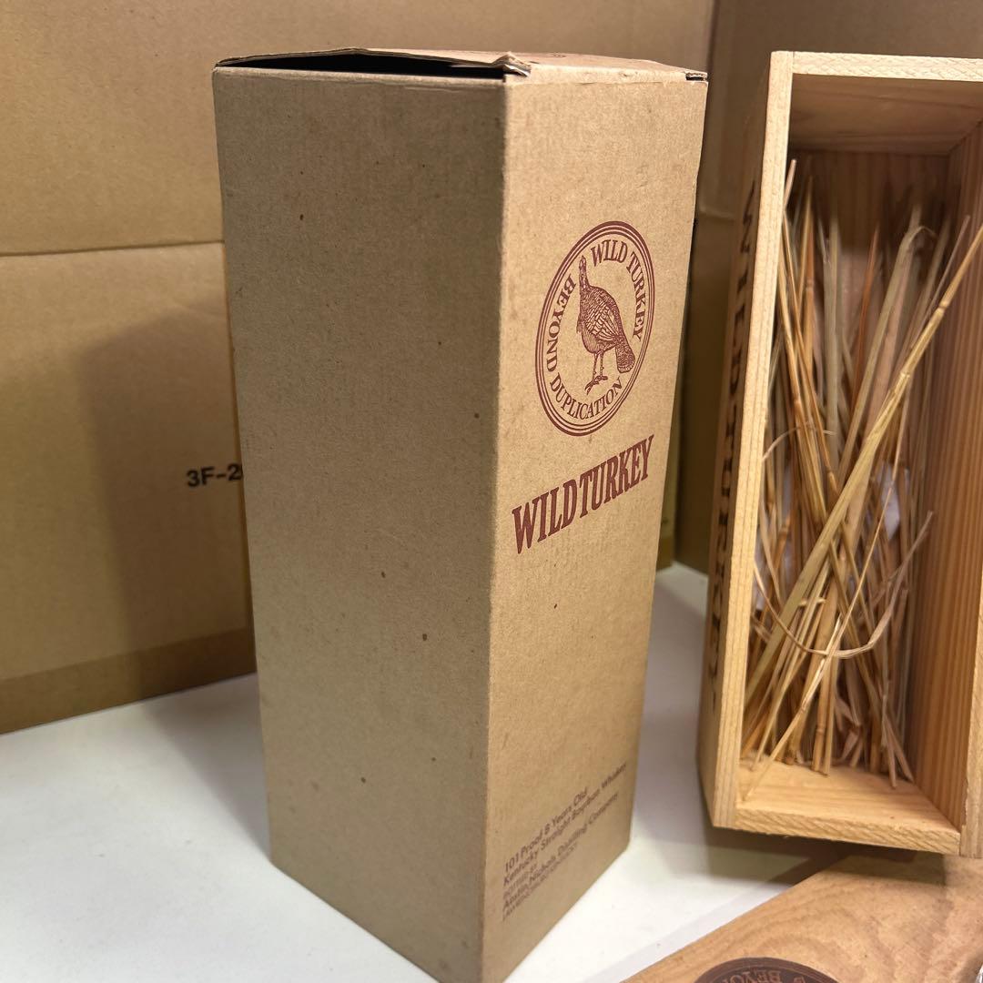 5803①【未開栓】ワイルドターキー8年 101 Proof バーボンウイスキー