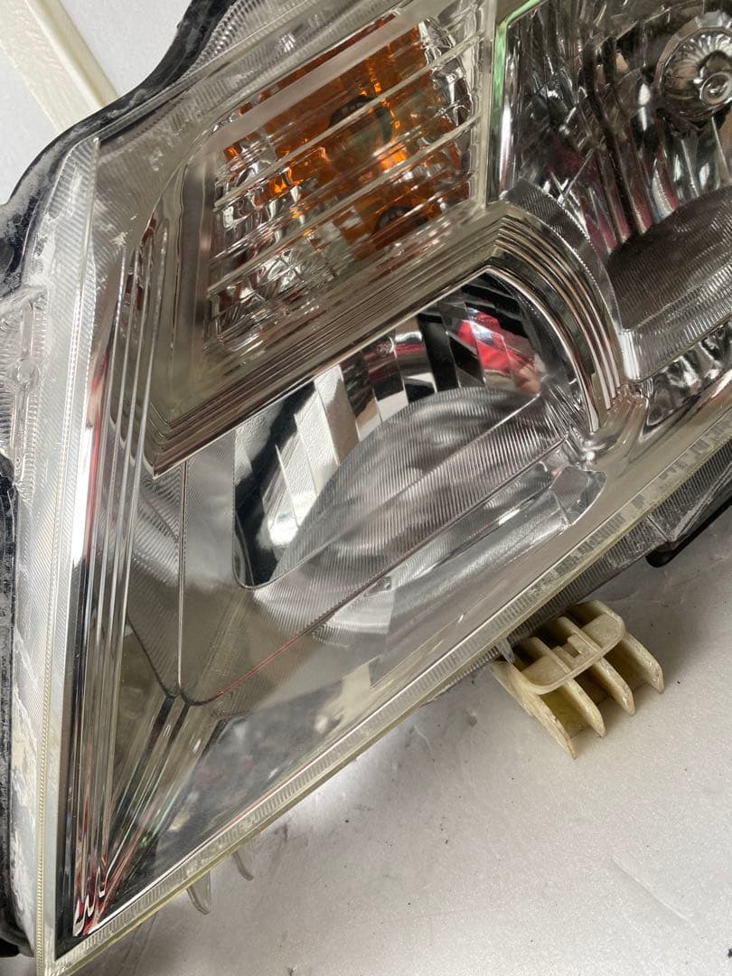 日産 セレナ C26 前期 純正 ヘッドライト 左右セット