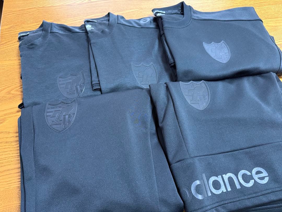 FC東京 2022シーズンニューバランス移動着 Lサイズ