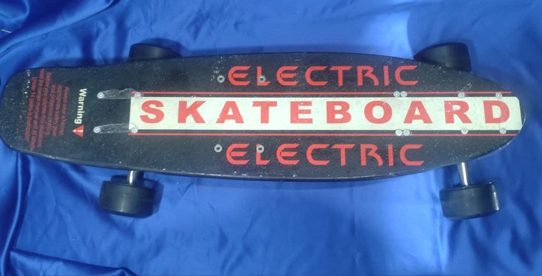電動スケートボード リモコン付き