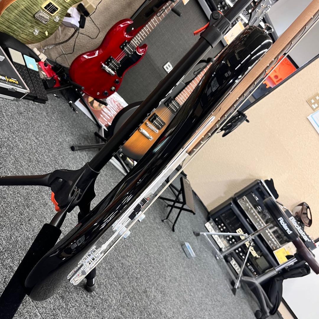 【10239】 Squier by Fender precision bass