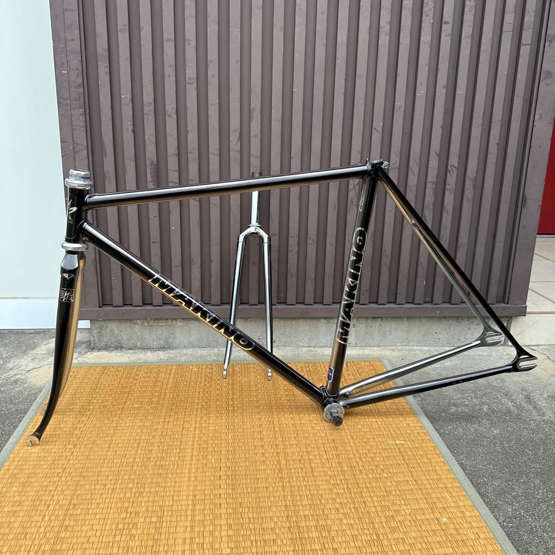 マキノピストフレームとフォーク