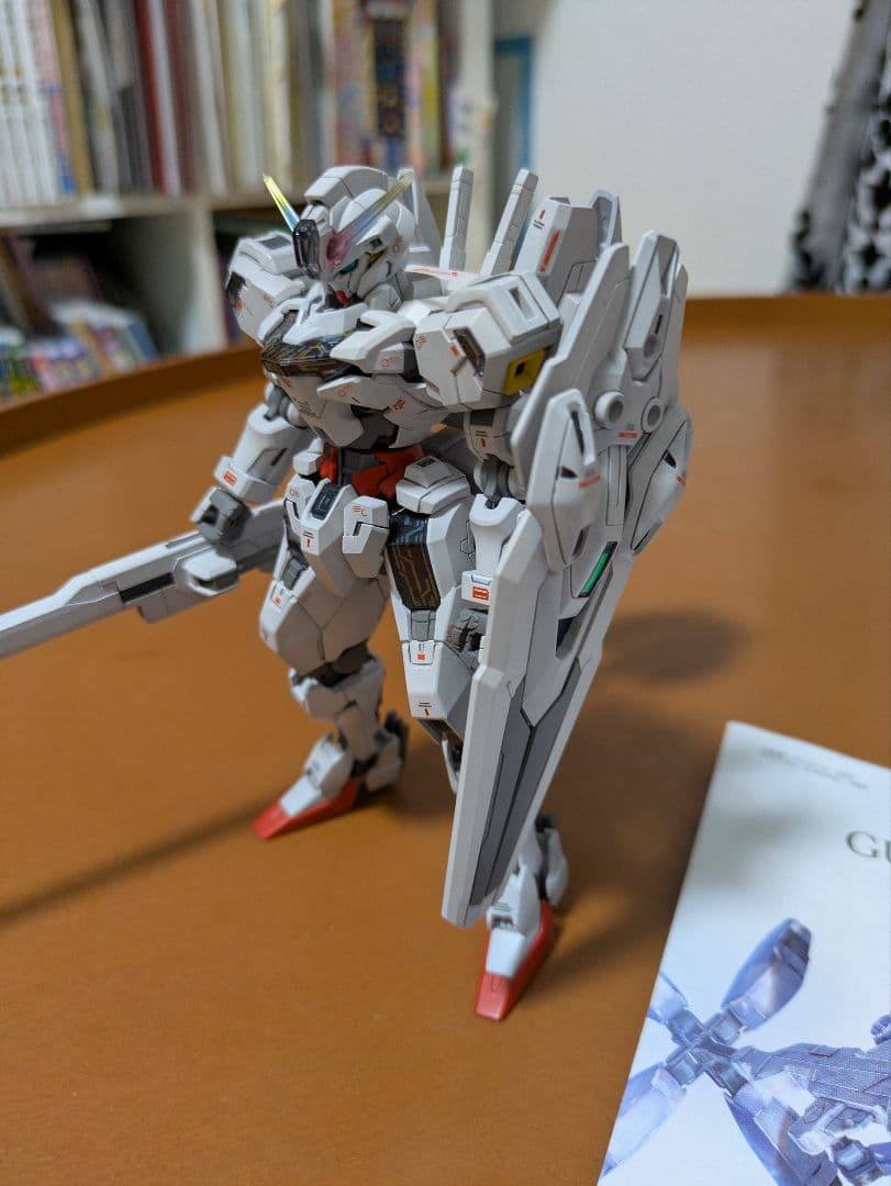 ガンダム　キャリバーン HGモデル ホワイト ガンダム完成品　塗装済