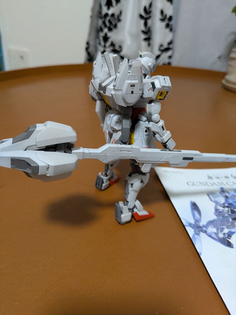 ガンダム　キャリバーン HGモデル ホワイト ガンダム完成品　塗装済