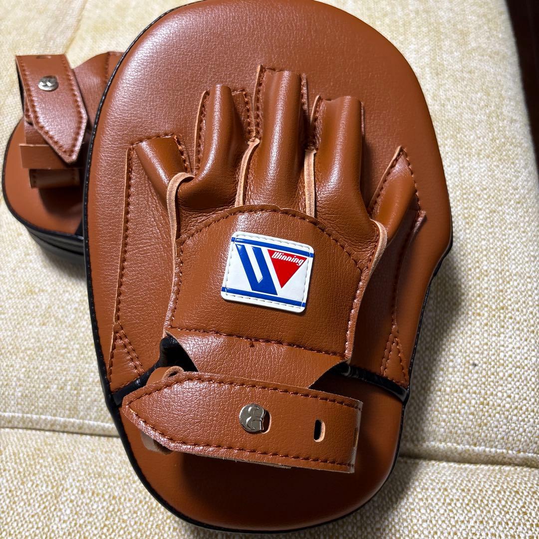 Winning ブラウン パンチングミット