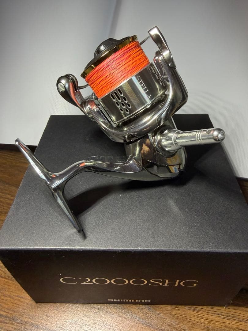 今月29日土曜日まで出品 最終値下げ 美品 シマノ 18ステラc2000shg