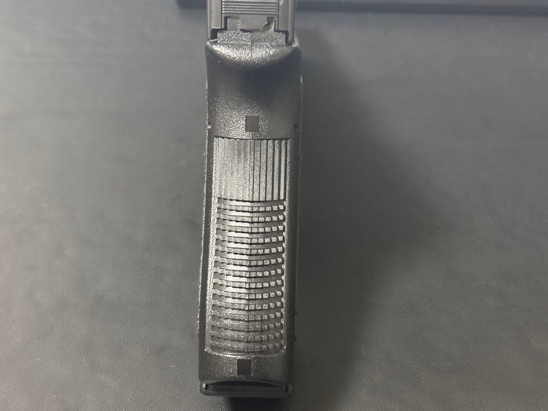 MGC Glock 17 ガスガン 本体とマガジン付き