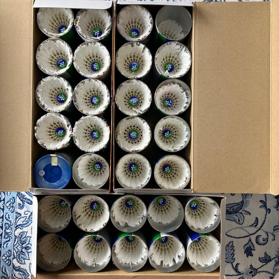 ニューオフィシャルなど　 バドミントンシャトル まとめ売り　筒　箱付き