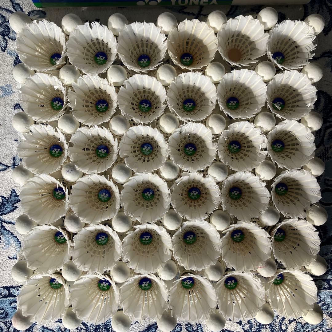 ニューオフィシャルなど　 バドミントンシャトル まとめ売り　筒　箱付き