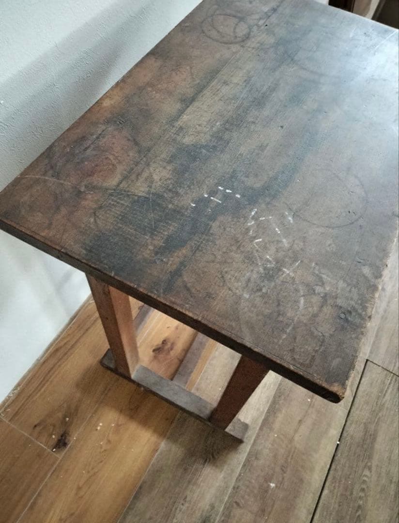 引っ越し前セール　アンティーク　机　学習机　古道具/昭和レトロ/小学校机