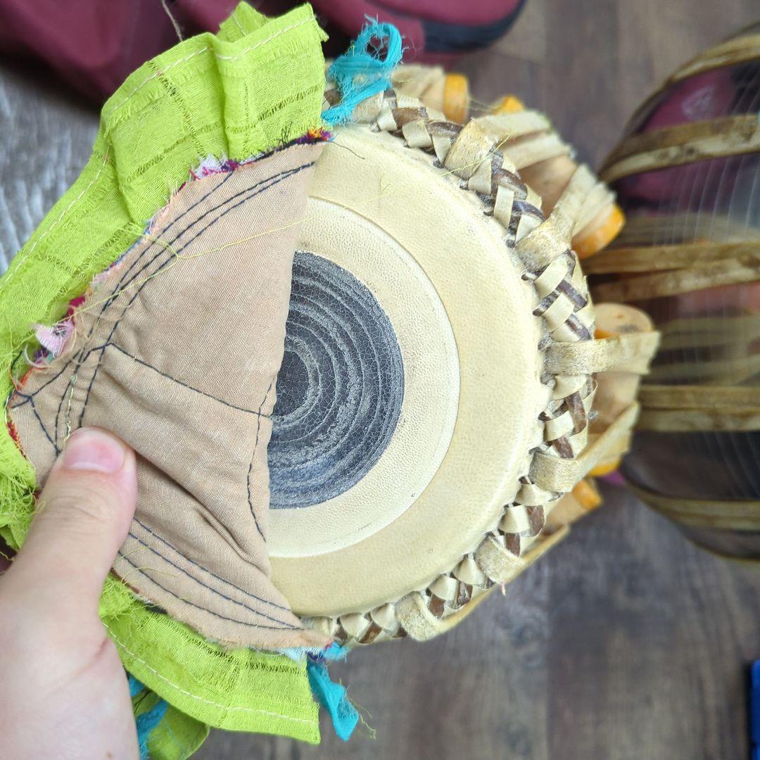 インド打楽器 タブラ&バヤンセット 台座付き