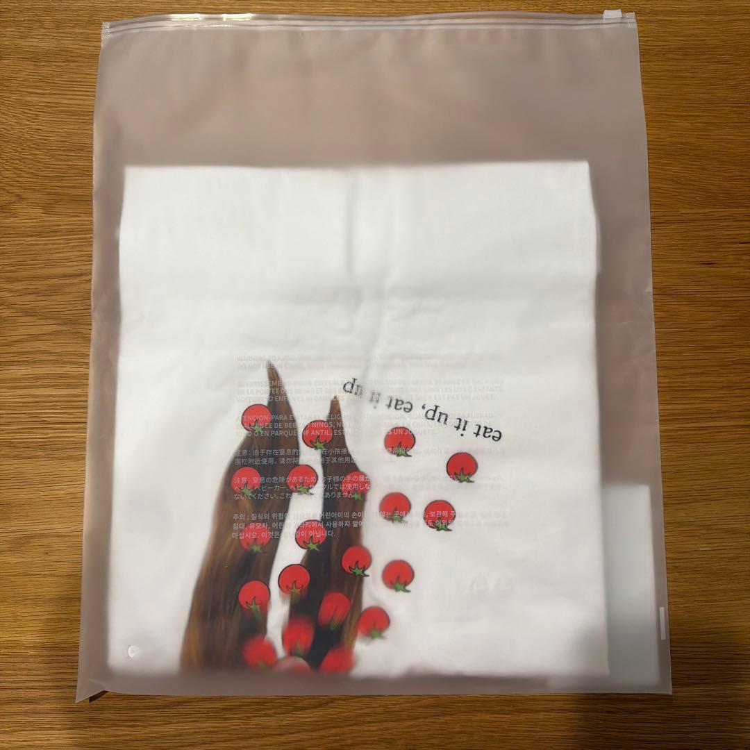 ルセラフィム SPAGHETTI Tシャツ EAT IT UP カズハ