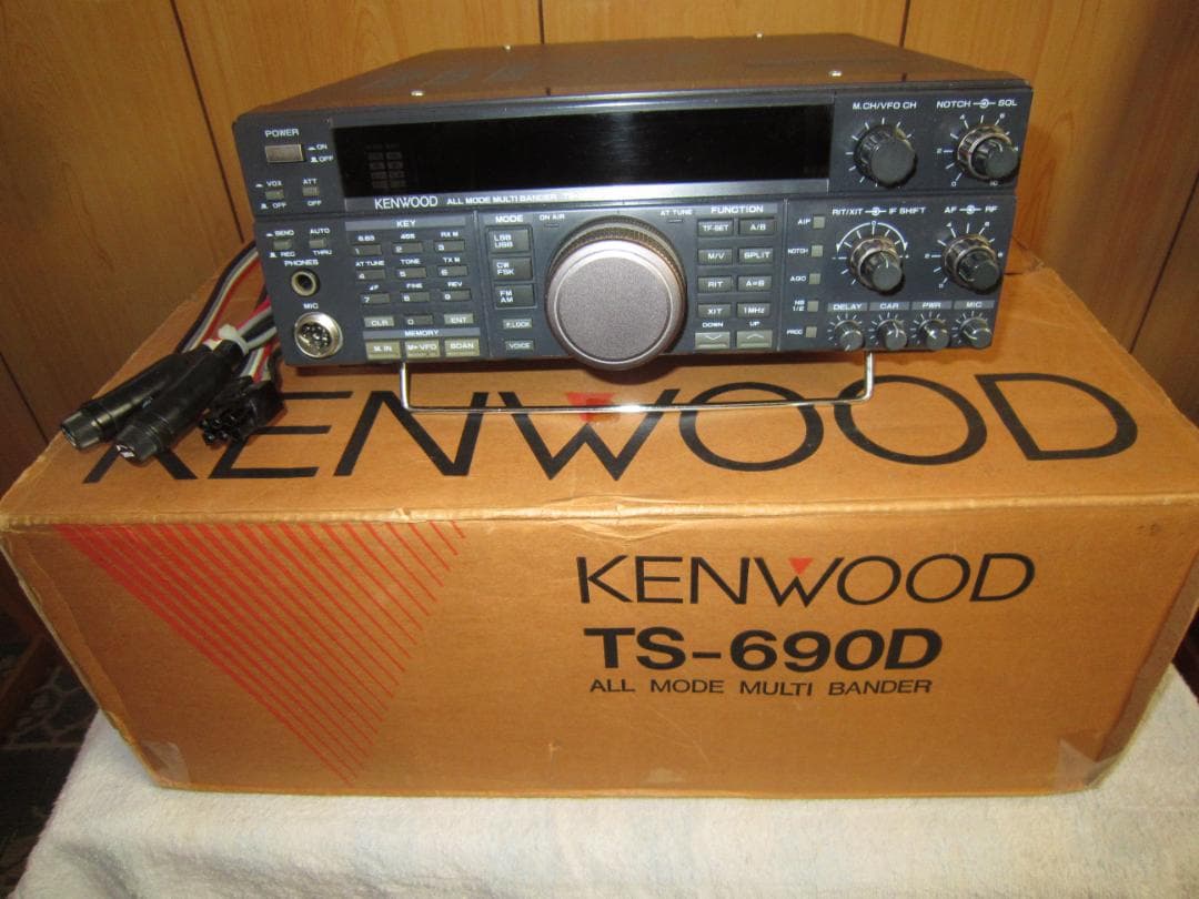 KENWOOD TS-690D HF/50MHz 　100w改　現完動　本箱