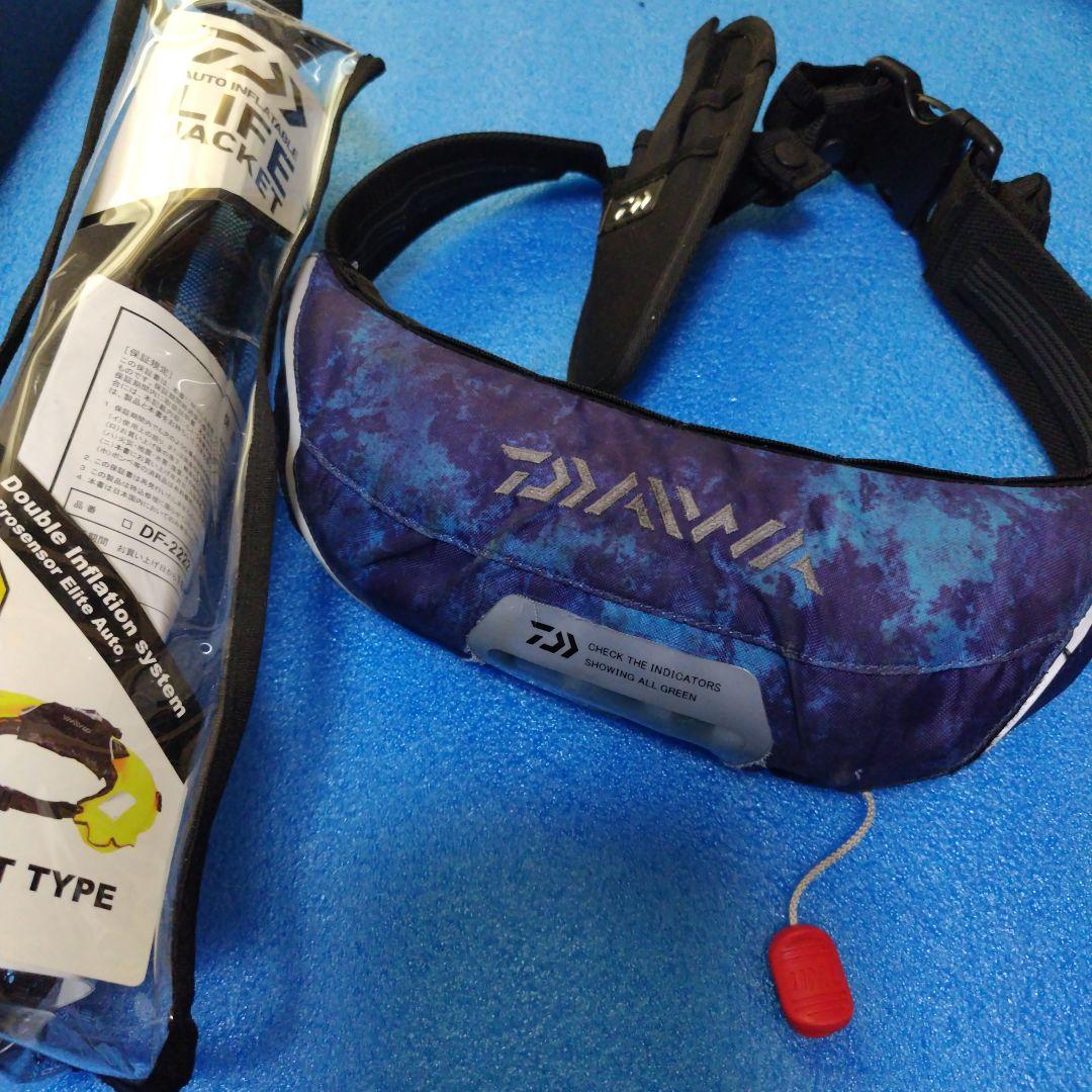 Daiwa ライフジャケット　DF2222