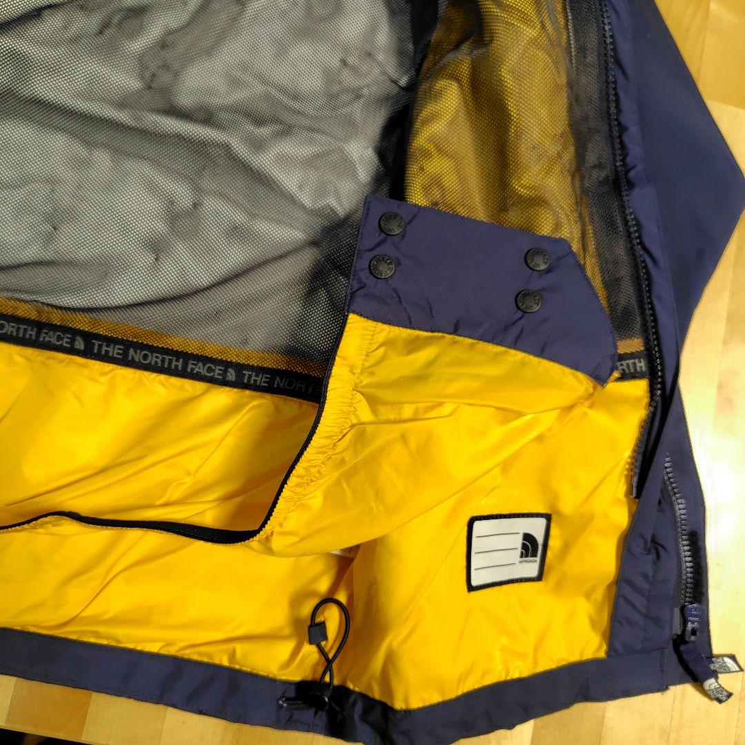 〈超美品✨️〉ノースフェイス　スノーウエア上下セット　140