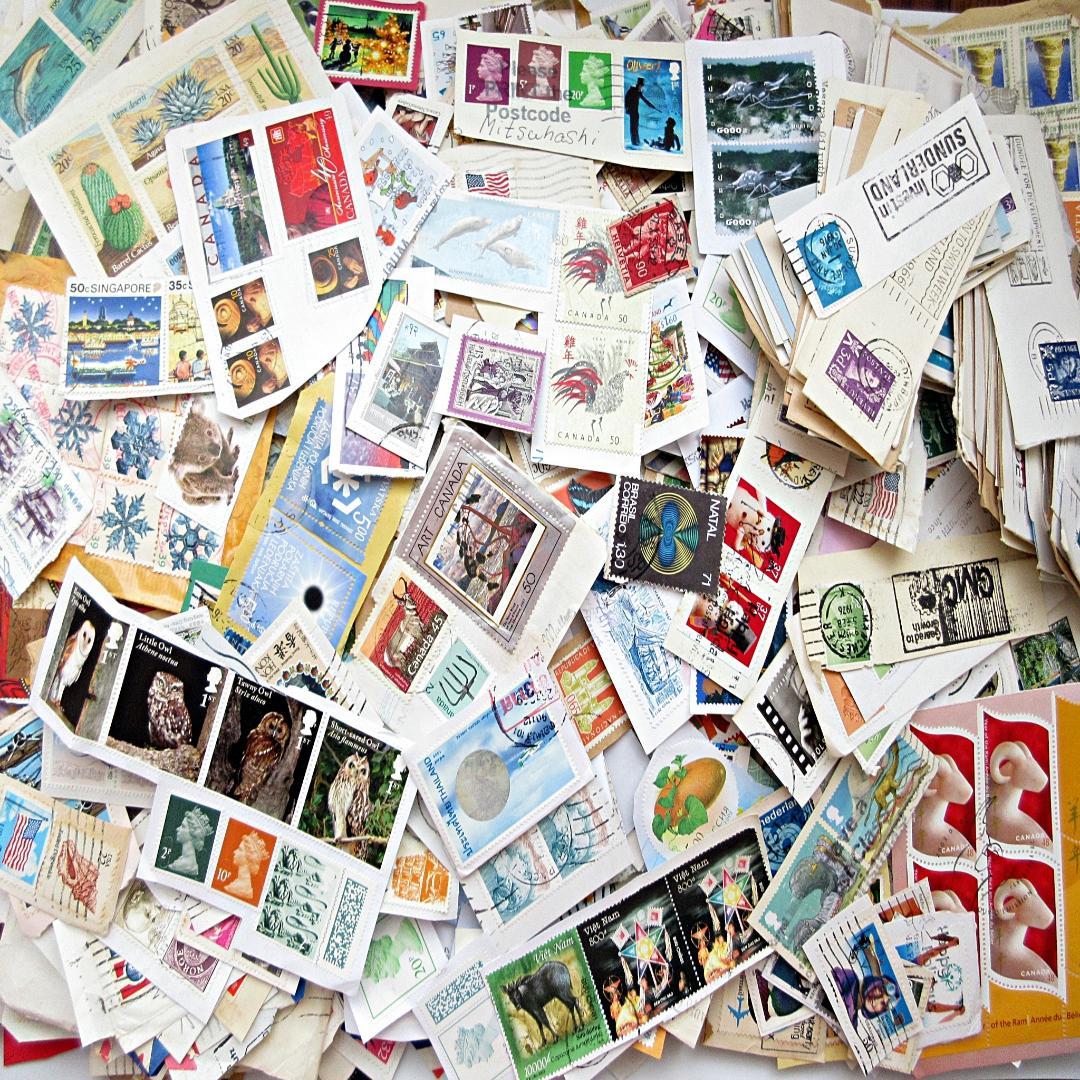 使用済み 紙付き 外国切手 1kg 海外 まとめ売り 大量セット 紙モノ