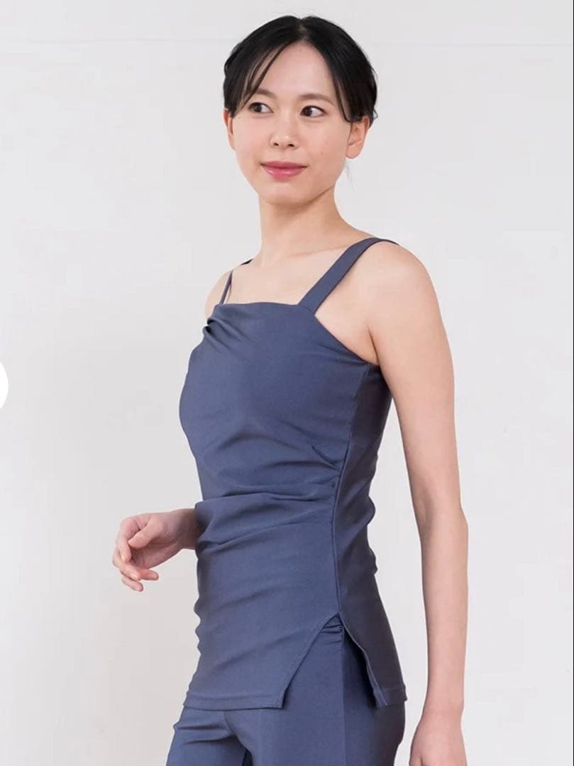 【新品、未開封】SUKALA シャインストレッチアシンメトリーチュニック