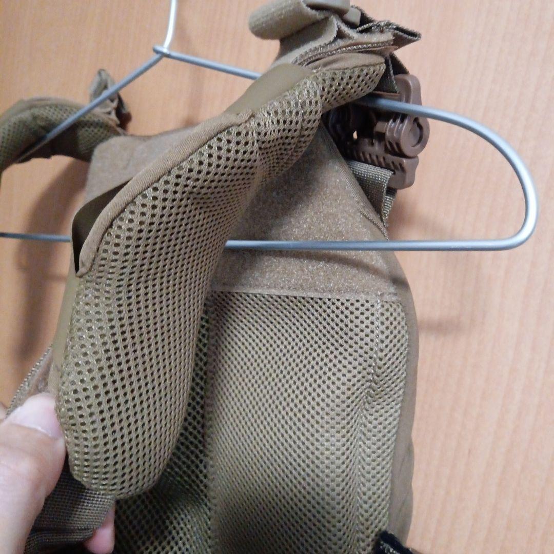 emerson gear プレートキャリア　タンカラー